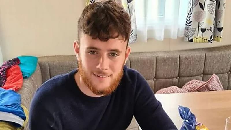 وفاة لاعب انجليزي شهير بمرض خطير