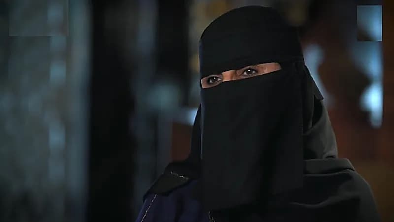 مواطنة تروي كيف وصلت للمركز الأول في القضاء على الأمية ..فيديو