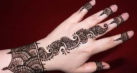 مصرع 58 سيدة وإصابة 103 أخريات بسبب مادة سامة بالحناء