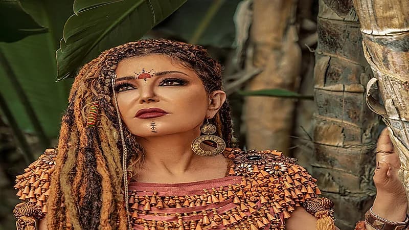 صور.. سميرة سعيد في إطلالة أفريقية