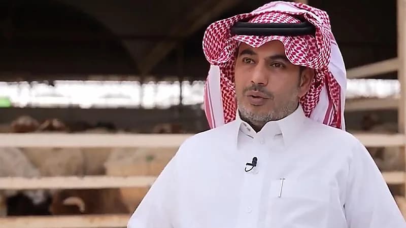 بائع أغنام يوضح كيفية اختيار الأضحية المناسبة ..فيديو