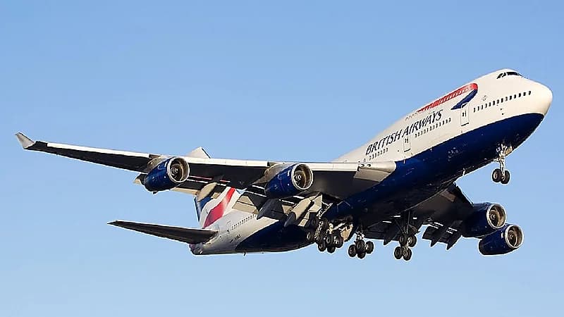 إلغاء مفاجئ لرحلة طيران بريطانية المتجهة لدبي بعد لحظات من دخولها المملكة.. فيديو