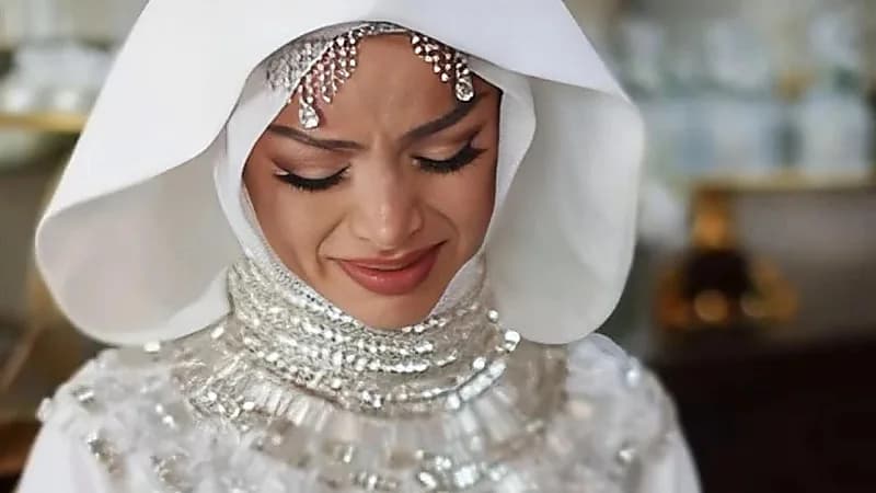 عبير الصغير تكشف عن مهرها: نسخة من المصحف.. فيديو