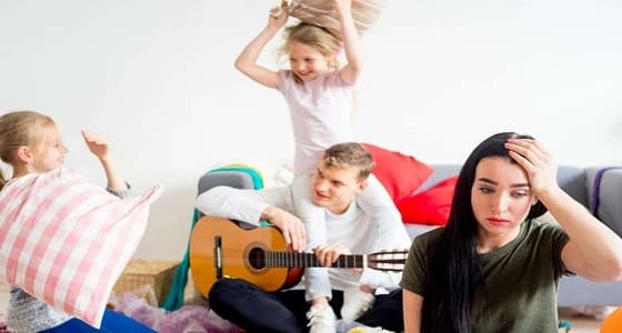 تصرفات هامة تجنبيها إذا كنت زوجة لرجل لديه أولاد