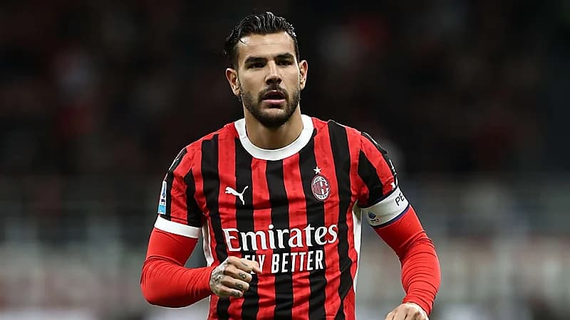 الهلال يسعى للتعاقد مع ظهير ميلان