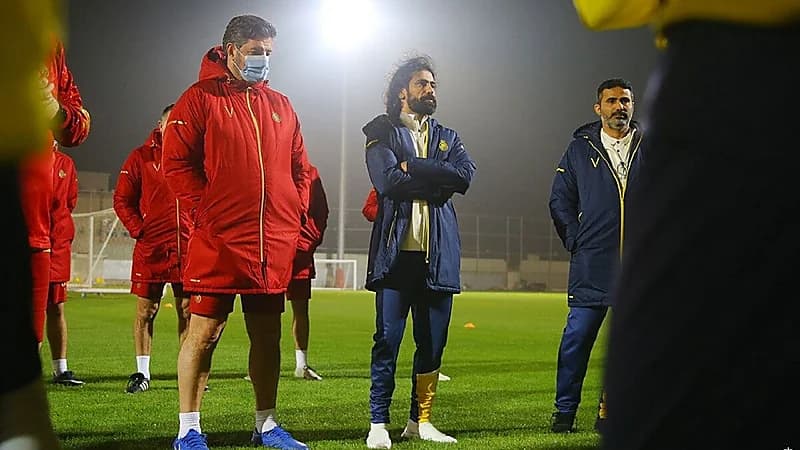 حسين عبدالغني يشيد بقرار تعاقد منتخب مصر مع فيتوريا 
