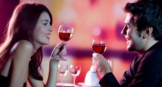 بريطانى يعاقب فتاة رفضت لقائه بطريقة غريبة