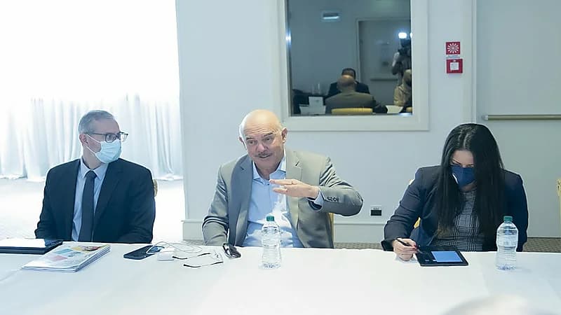 وزير التعليم البرازيلي يشيد بالنموذج السعودي العالمي في التعليم عن بُعد