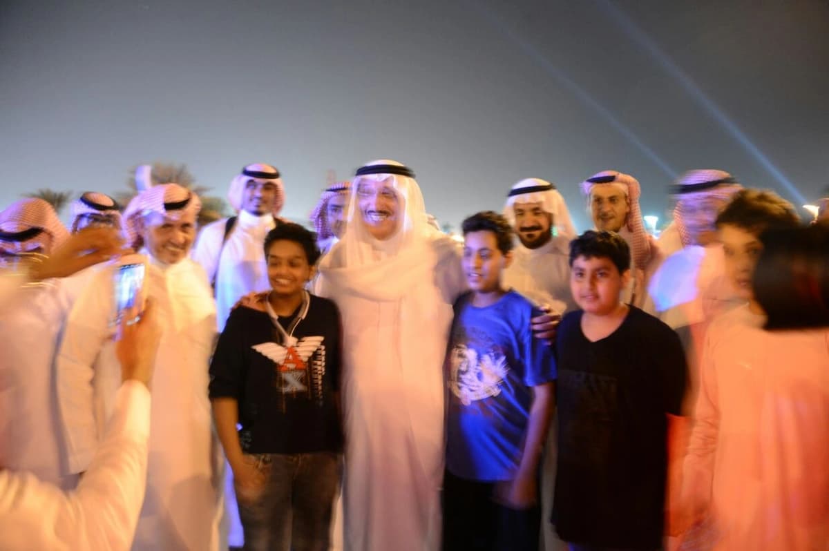 بالصور.. أمير جازان يفاجئ زوار المهرجان الشتوي بزيارة تفقدية
