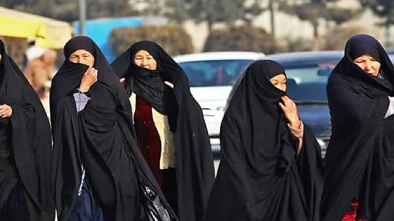 طالبان تغلق مراكز التجميل