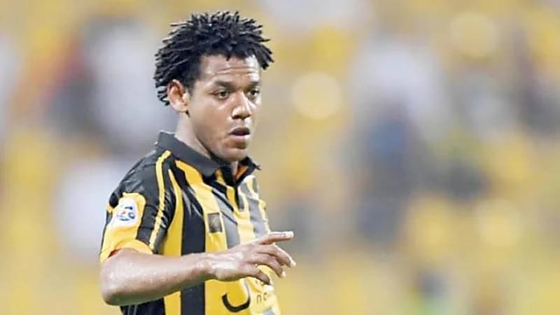 رسالة من رومارينهو لجماهير الاتحاد بعد تمديد عقده