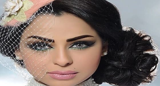 بالفيديو.. هند البلوشي تهدد مذيع بالانسحاب لحديثه عن زوجها