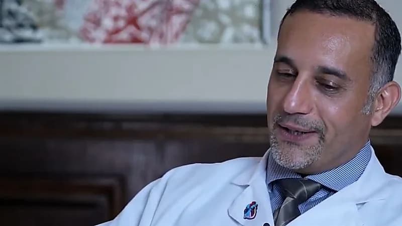 طبيب يروي تفاصيل ترك حفل زفافه لإنقاذ حياة مريض .. فيديو