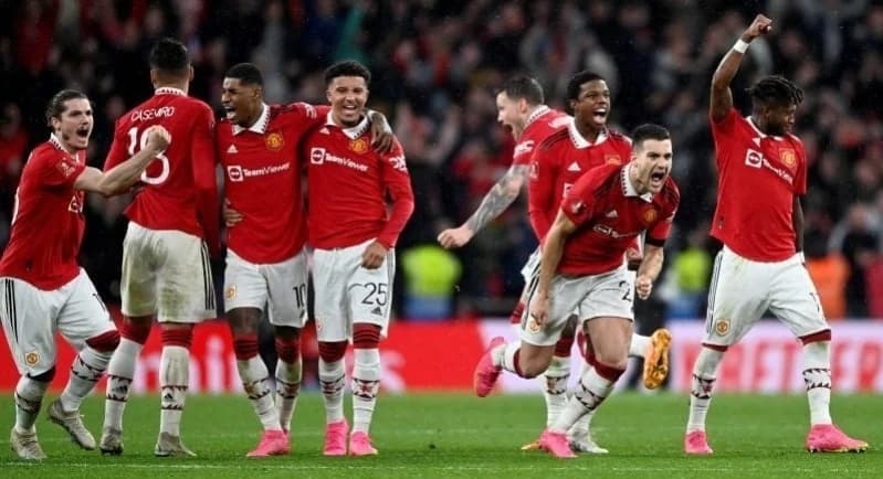 مانشستر يونايتد يهزم برايتون بضربات الترجيح