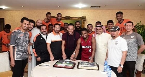 الشباب ينظم حفل وداع للجزائري محمد بن يطو