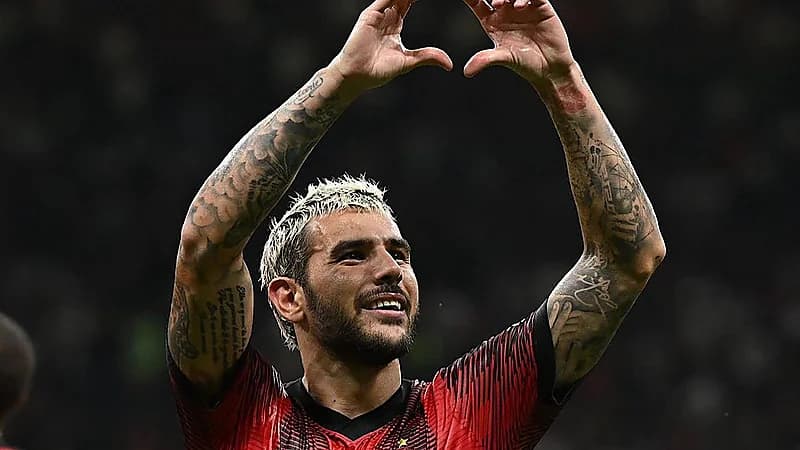 جماهير الهلال تتفاعل مع ثيو هيرنانديز على حسابه .. فيديو