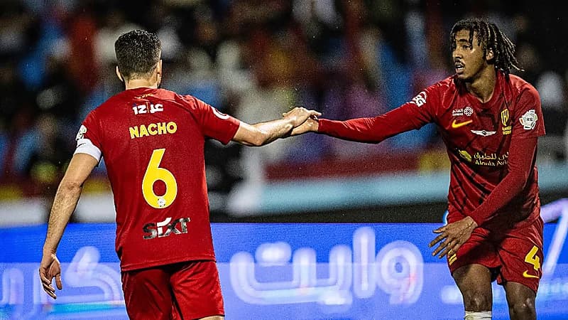 الأهلي يرغب في ضم جهاد ذكري والقادسية يرفض