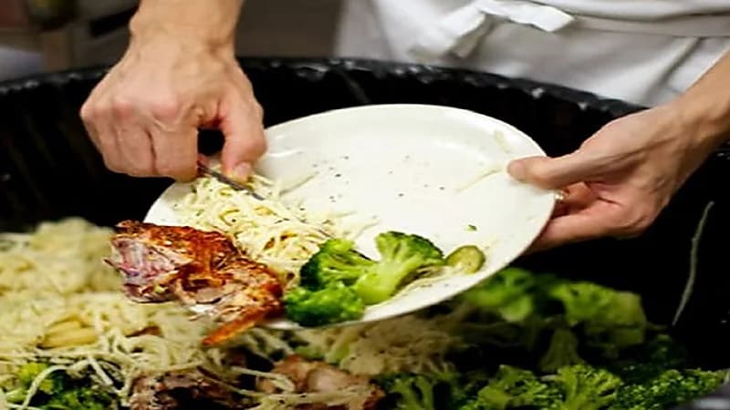 بالفيديو.. 4 ملايين و66 ألف طن هدر غذائي في المملكة سنوياً !