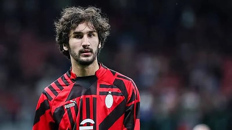 الشباب يقترب من ضم ياسين عدلي من ميلان