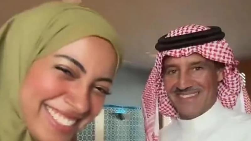 خالد عبدالرحمن لأحد الفتيات: وشهوله أغني صوتك أحلى من صوتي .. فيديو