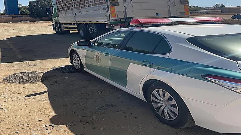 المرور يضبط قائد شاحنة متهور يسير بسرعة عالية بتبوك