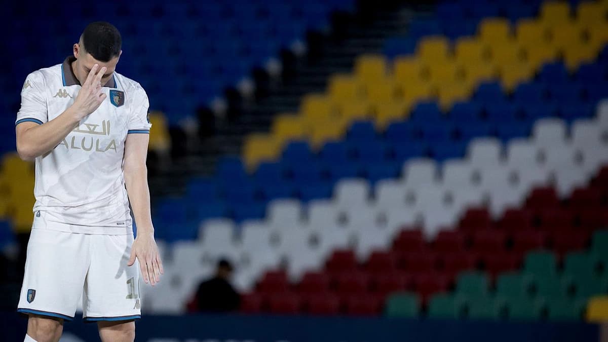 جوانكا يفي بوعده لطفل مشجع ويحتفل بطريقته بعد هدفه أمام الفيصلي.. فيديو