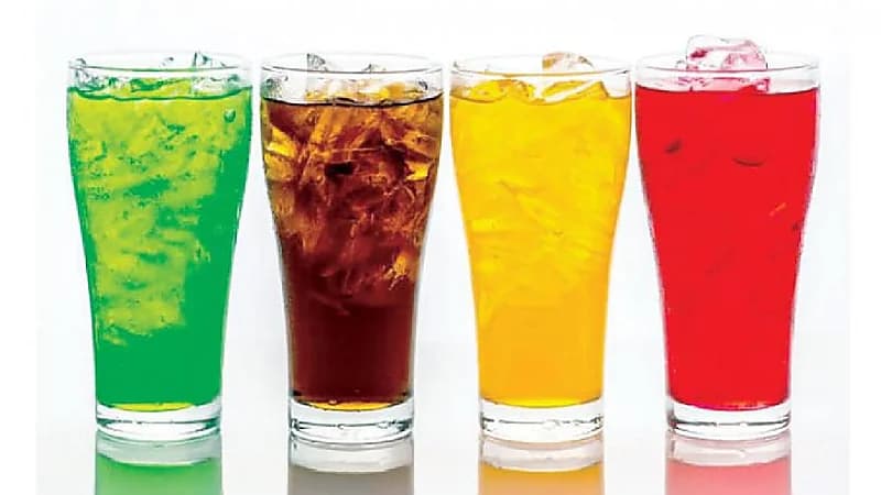 "الغذاء والدواء": لا منع للمشروبات الغازية في المملكة إلا في 3 حالات