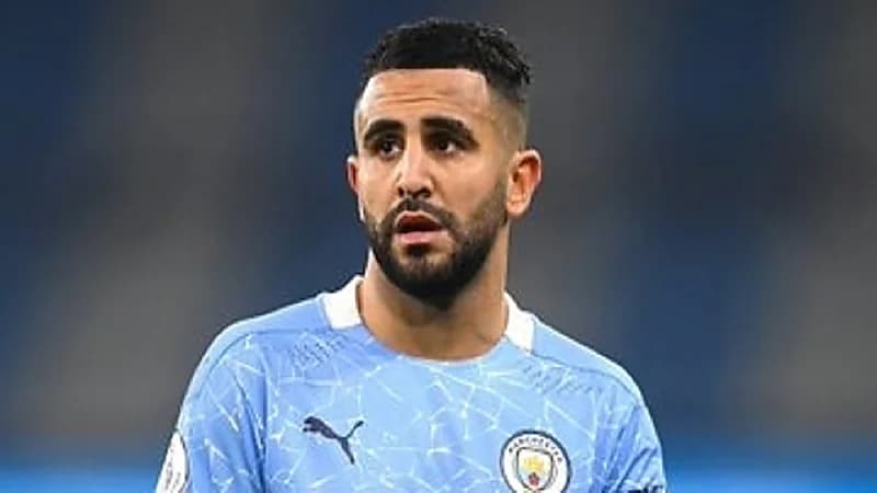 عرض رسمي من الأهلي لرياض محرز