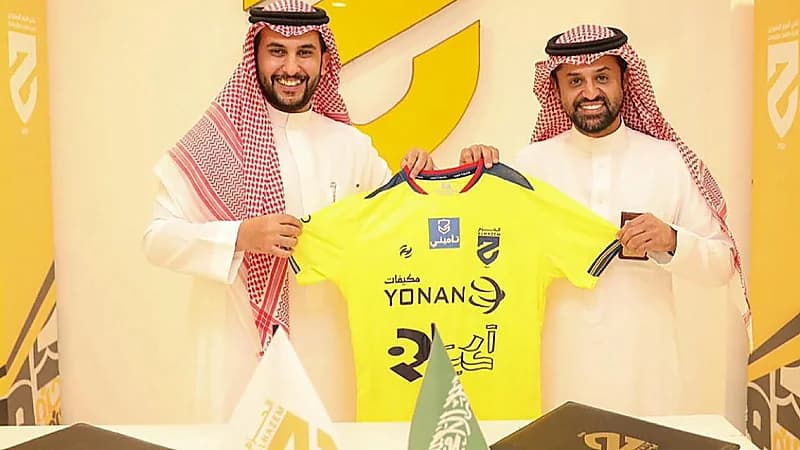 تعيين نايف حمدان إدارياً بنادي الحزم