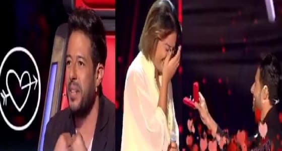 بالفيديو.. حماقي يقدم " خاتم زواج " لمتسابقة لتنضم لفريقه