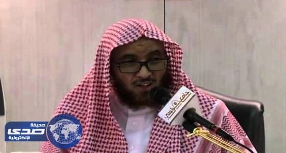 بالفيديو.. اللحظات الأخيرة للداعية القرشي في محراب مسجد بمكة