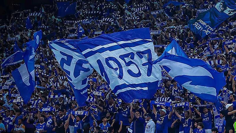 جماهير الهلال تطلق هاشتاقًا وتطالب بدعم استثنائي قبل المونديال