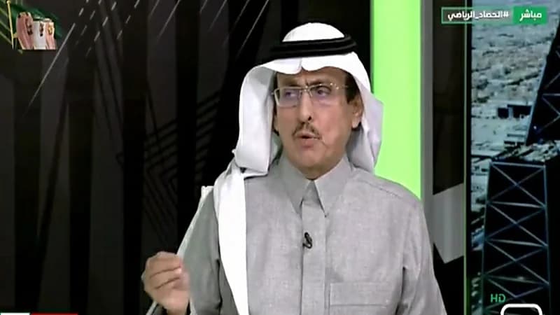 "الدويش": يتم إيقاف اللاعب عامين إذا وقع اللاعب عقدين