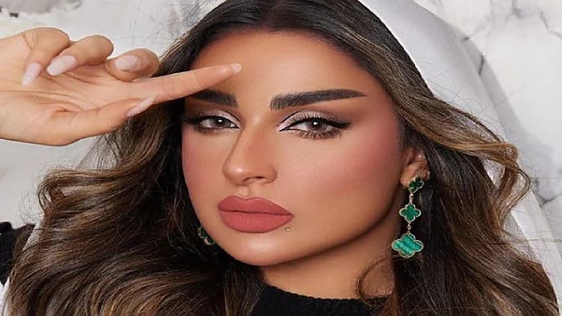 أمل الأنصاري: صورت بطاقتي بالغلط وأحدهم حاول سرقت أموالي.. فيديو