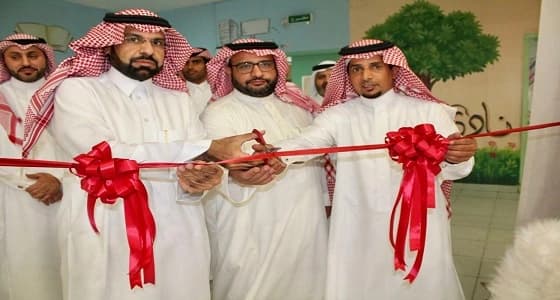 مدير تعليم شرق الرياض يدشن برنامج " التاجر الصغير " بابتدائية سراقة بن مالك