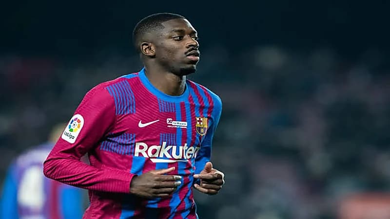 مدرب برشلونة يطلب من ديمبلي حسم قراره