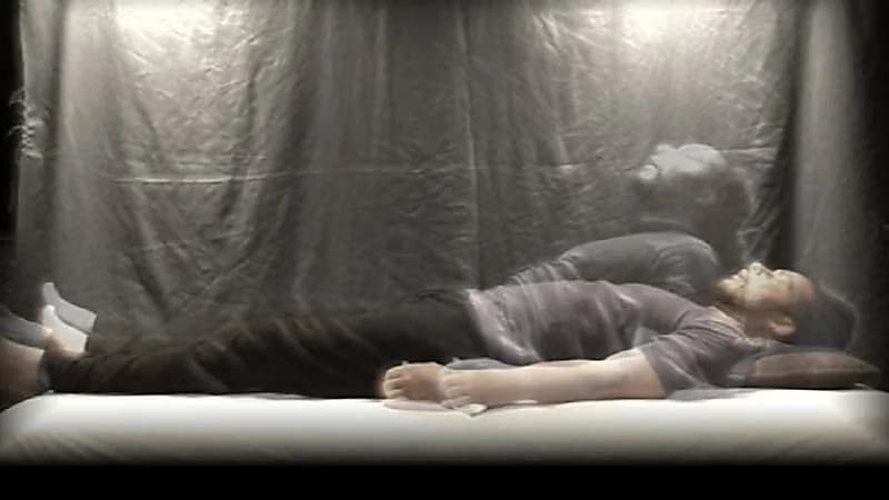 طبيب مخضرم يكشف أسرار عجيبه لـ "تجربة الاقتراب من الموت"