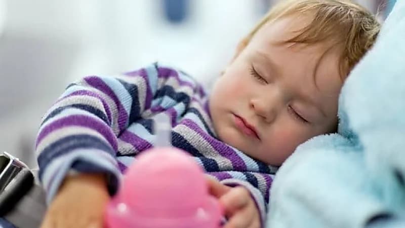 فترة القيلولة المثالية لطفلك الصغير