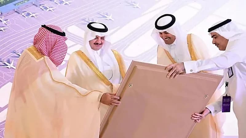 أمير المنطقة الشرقية: نبارك لأهالي المنطقة الإعلان عن ناقل جوي جديد.. فيديو