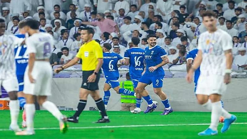الآسيوي يعاقب العين لهتاف جمهوره ضد لاعب الهلال
