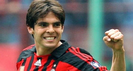 " كاكا " يبدأ مغامرة جديدة مع ميلان بعد وصوله إيطاليا