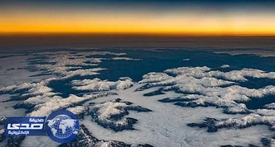 طيار يلتقط صور فريدة من قمرة القيادة