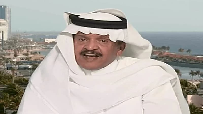 جستنيه يطالب بإقالة مدرب الاتحاد: شيلوه قبل لا يشيلكم