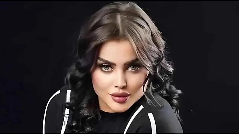 بلوغر عراقية تتعرض للضرب المبرح داخل السجن