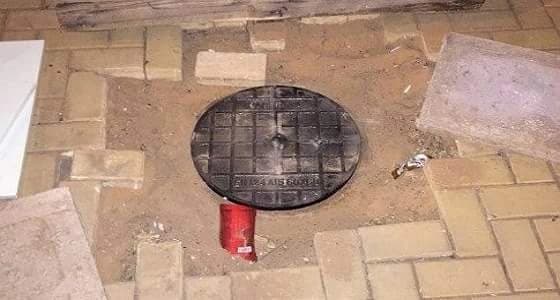 سقوط طالبة ثانوي في احدى فتحات المجاري المائية بتبوك