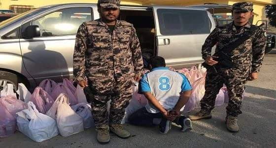 الإطاحة بوافد لحيازته 959 قارورة مسكر بالظهران
