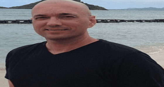 قسيس يخبئ أفلاما إباحية للأطفال ومخدرات في كنيسة