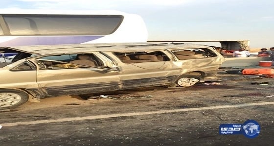 14 مصابًا في انقلاب باص بجنوب جدة