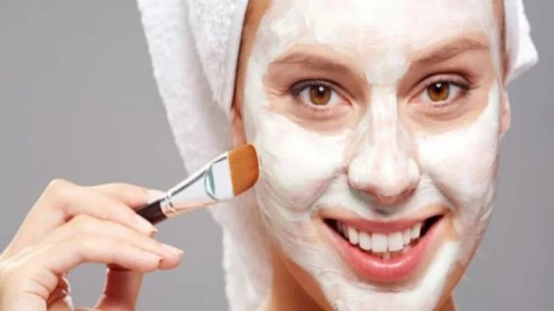 أفضل ماسكات طبيعية للبشرة بعد الاستحمام