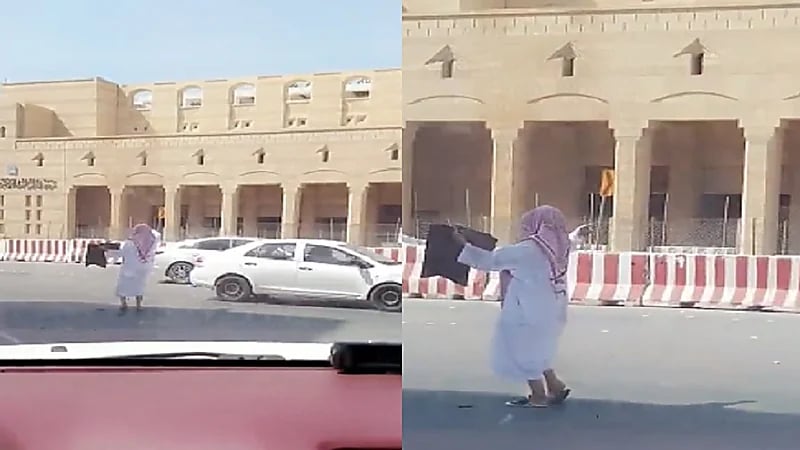 شاهد.. رجل يرقص أمام المارة بإحدى الشوارع